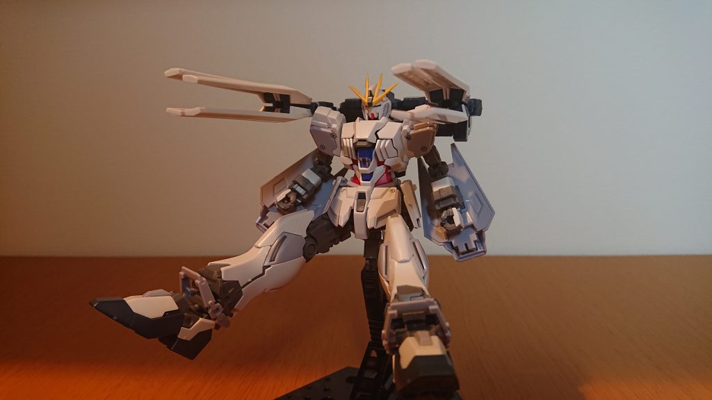 HG ナラティブガンダムB装備–4枚目/制作者：刺身オレンジ