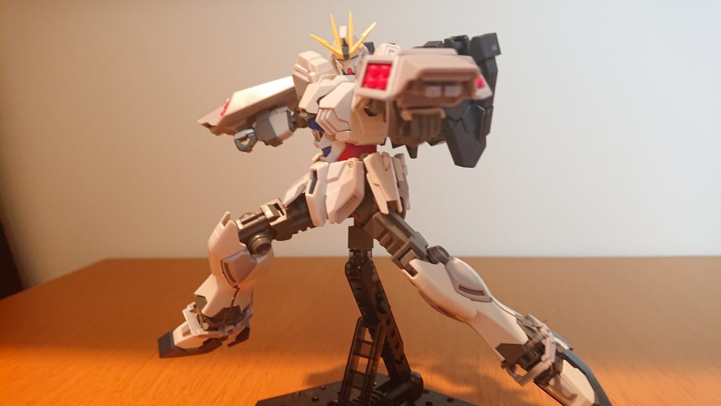 HG ナラティブガンダムB装備–5枚目/制作者：刺身オレンジ