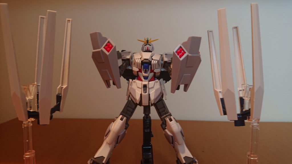 HG ナラティブガンダムB装備–2枚目/制作者：刺身オレンジ