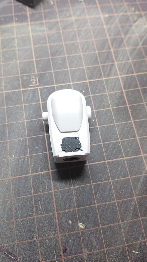 ケーブル接続部は切除してパテ埋め