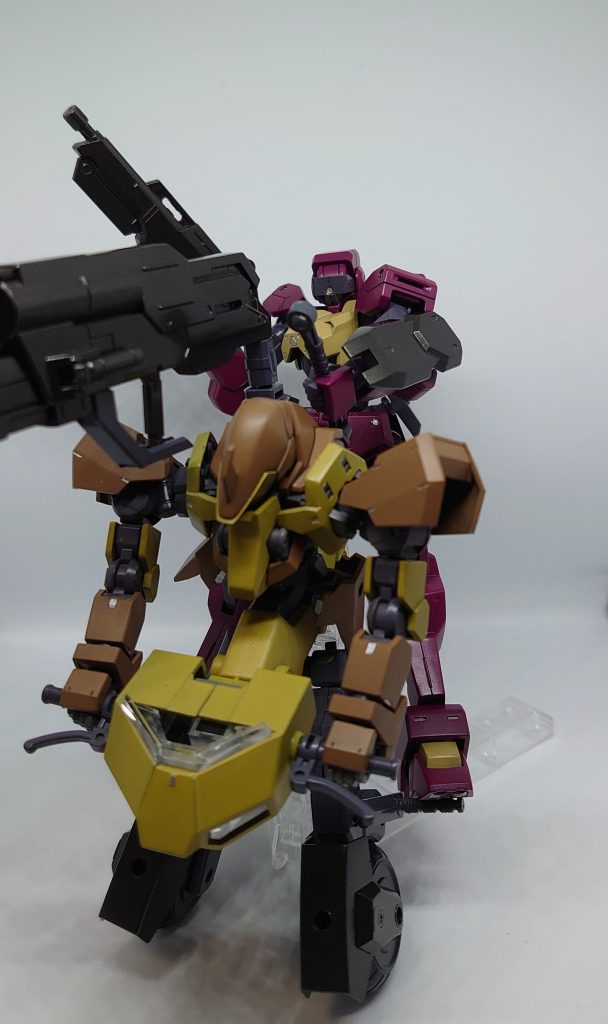 移動形態
自転車の2人乗りみたいですが結構良い感じかと