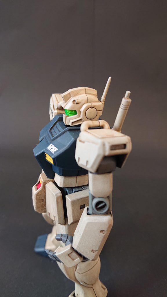 肩口のスラスターはディテールアップパーツに変えました。