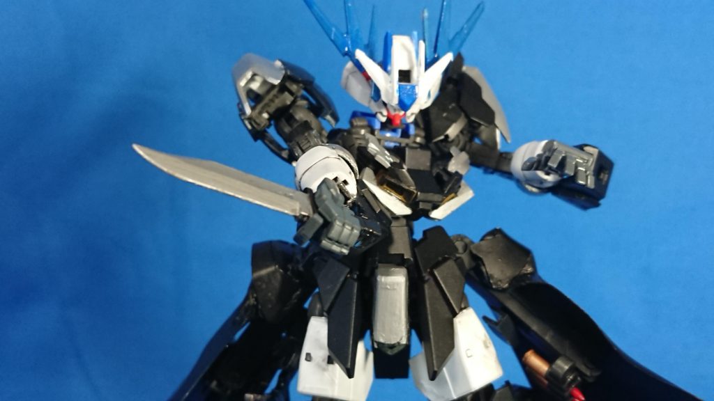 ナイフは奇襲用のものと