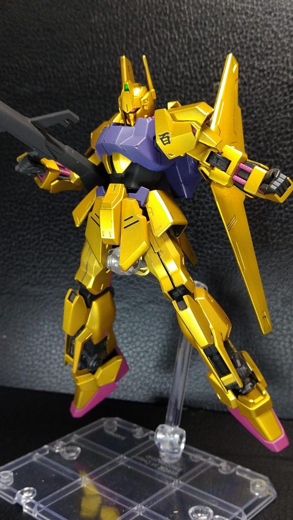 クレイバズーカも持たせてみました。