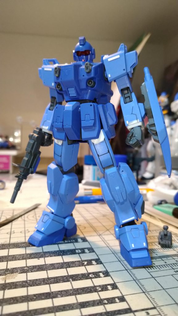 恐らくサフ前の写真。 改修した箇所がわかりやすいかと 首は少し延長して首を引きやすくして、 足の付け根の軸を少し下にずらして足を長く見せてます