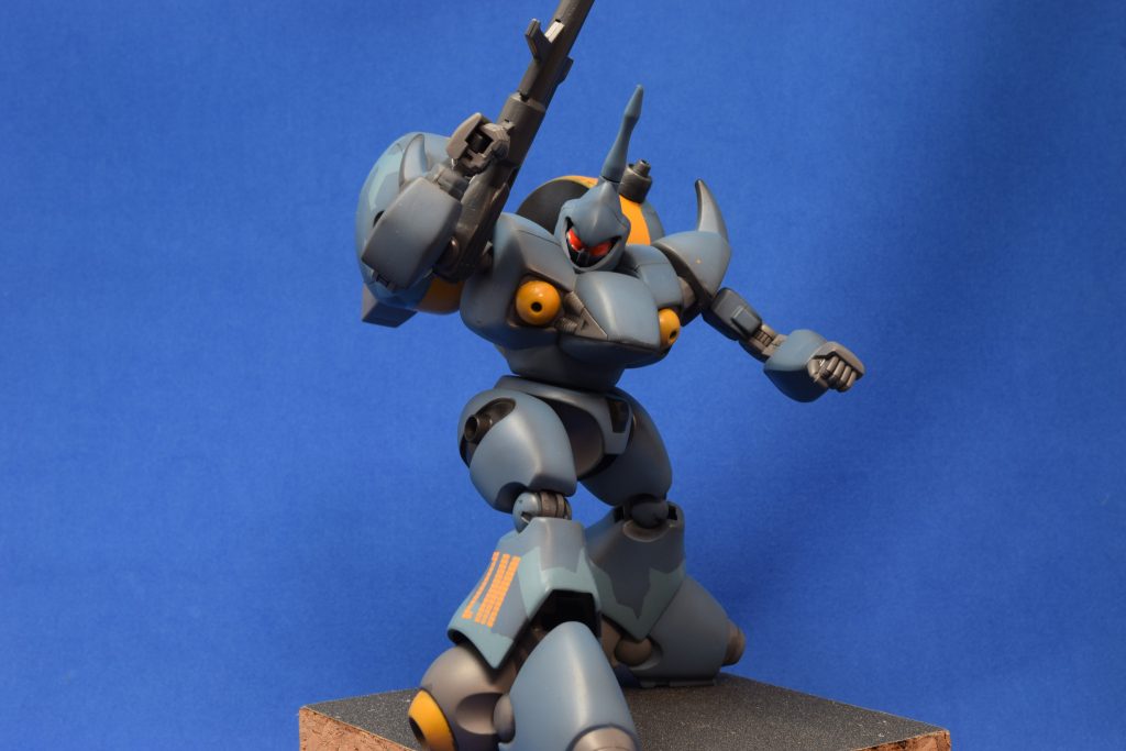 元キットと比べるとかなりポージングの幅が増しました