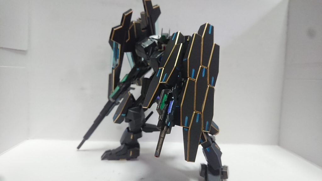 ゴールドを差し色で入れたことでシールドが前回よりイケメンになりました