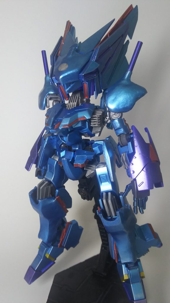 オルフェンズとは英語で「孤児達」という意味で、スペルはorphansです。
ん?これオルファンって読めるね?
オルフェン = オルファンさーん → よし、ネタでブレンつくろう!
という安易な考えのもと、制作しました。