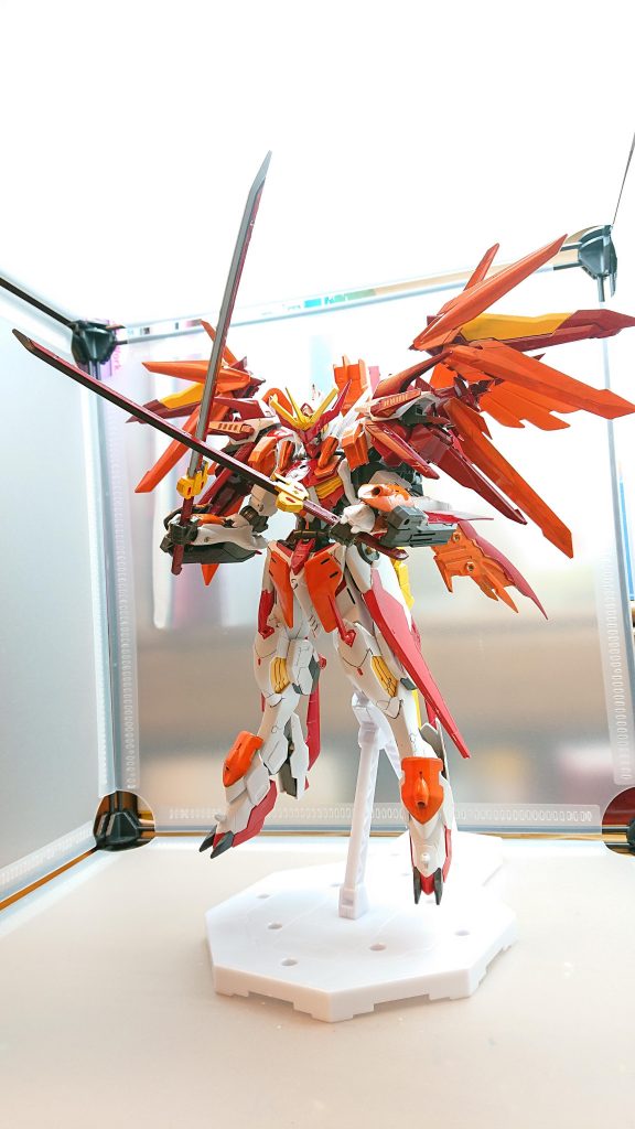 極炎刀天凰と炎獄刀炎魔の二刀流
太陽の炎を生み出し
全ての敵を焼き尽くし、切り裂く！