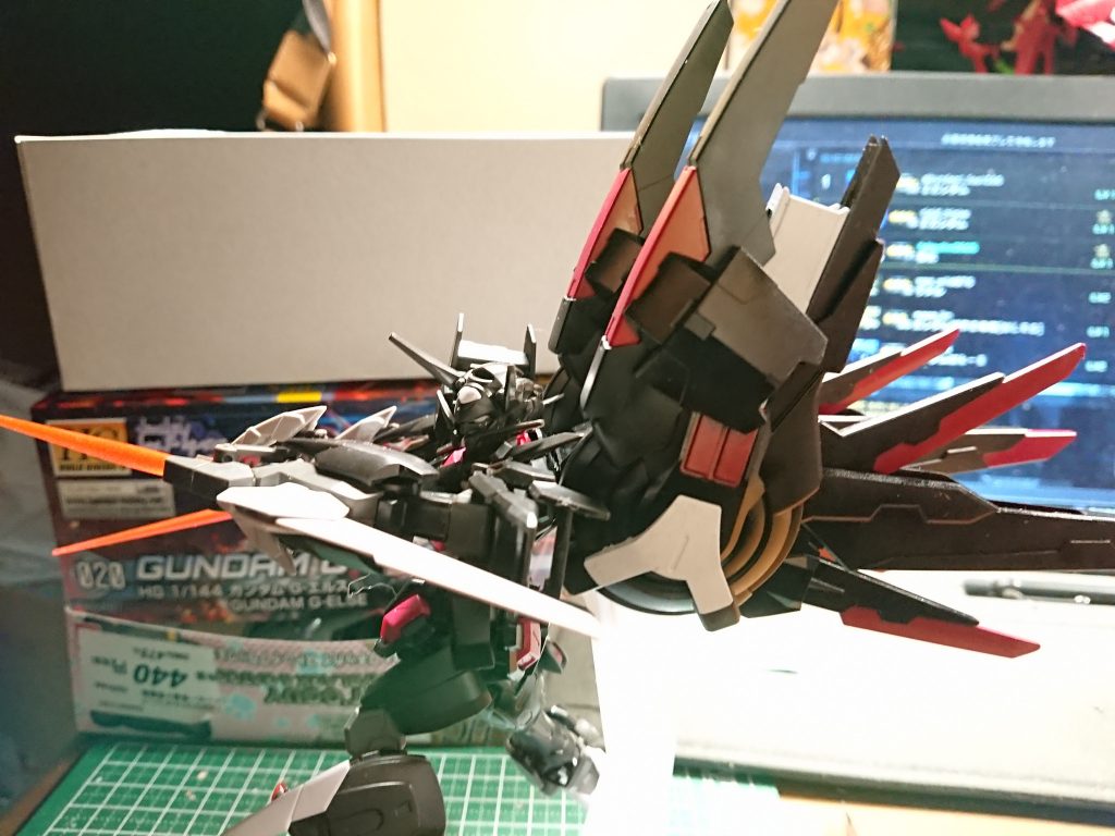 ヨコから(全体的に見えるのこれだけ)