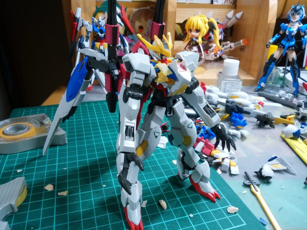 そして原型がこちら｡これを見てわかる人はわかるけど本体をAGE1のボディにすげ替えてます｡