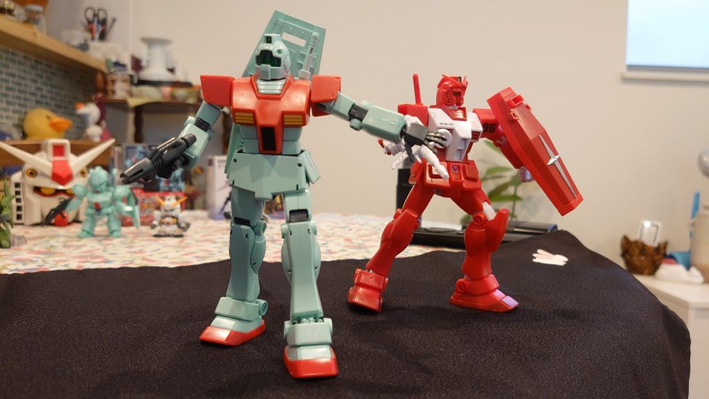 シール貼ってスミ入れするとだいぶ印象かわります