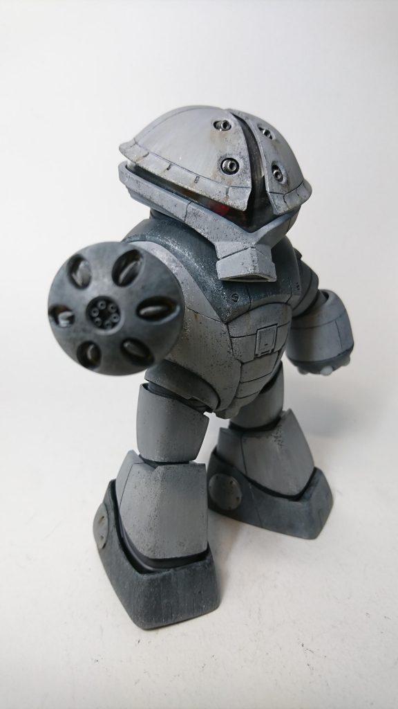 右腕はメガ粒子砲ではなくガトリングを装備。
アイアンネイルは少しシャープ化してあります。
