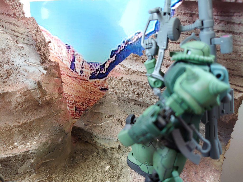 先を見つめる。