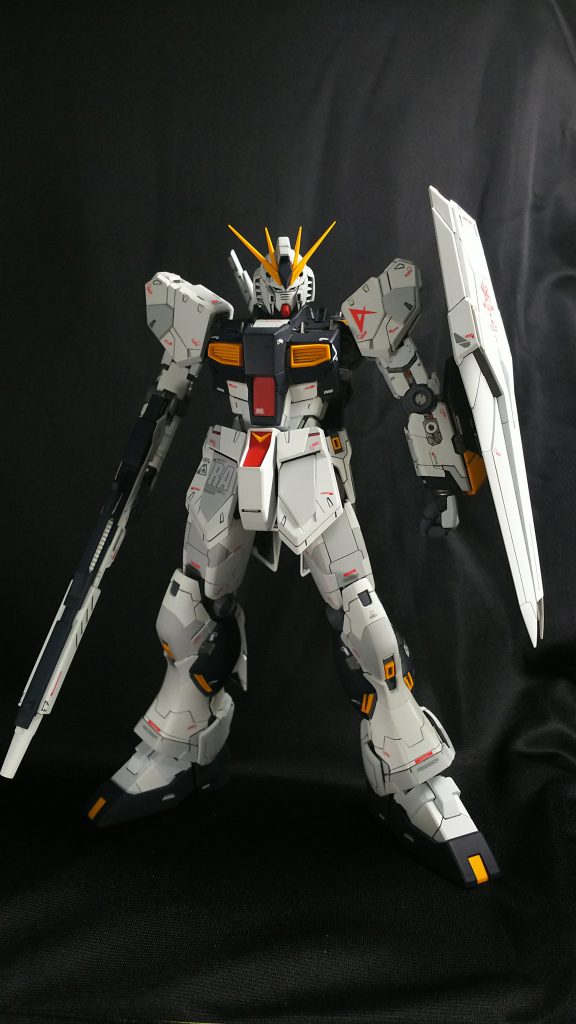 胴体にワイド感を加えたので、なんとなくマッチョに見えないですかね？