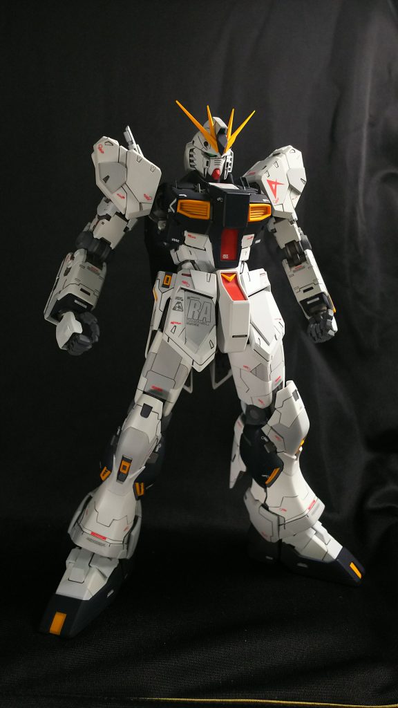 なるべく改修部分は自然に見えるよう心掛けていまして、寸足らずになったコックピットハッチも延長しています。