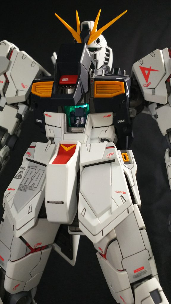 目じゃなくこっちが光るんです…。
そこだけ緑に光ってればまぁなんとやらです…。