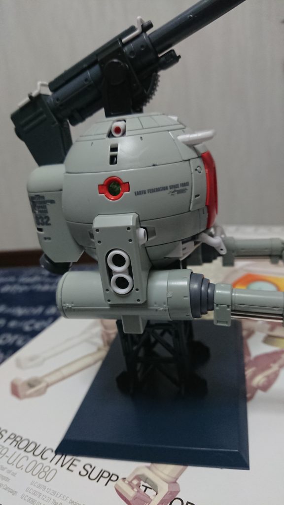 デカールも付属する。今回はスミ入れと主要デカールの貼り付けのみで製作。