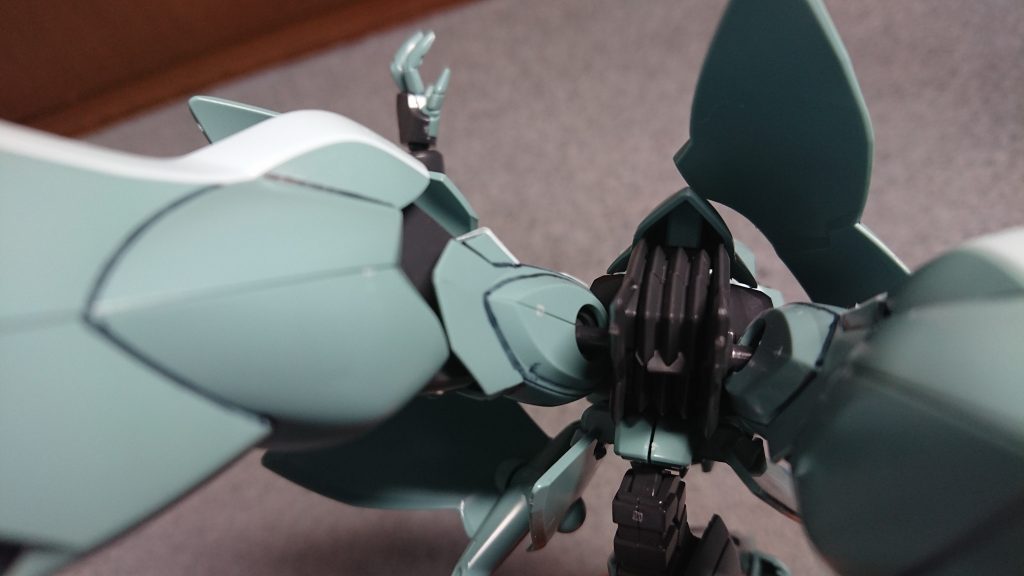 足、ボールジョイントなんですね～