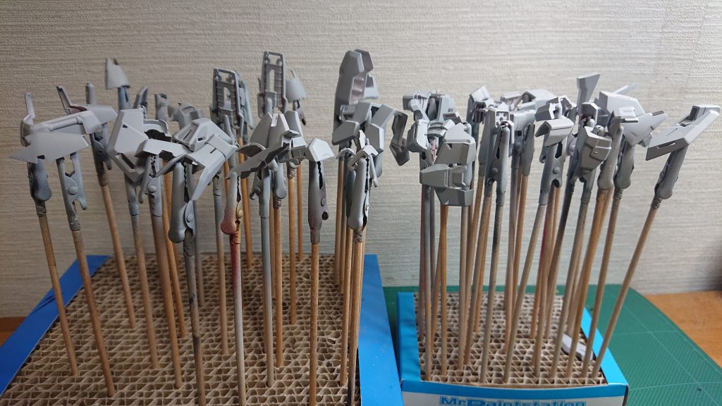 2回目の下地作り
今回はサーフェイサー1200を使用し上手く下地作り完了