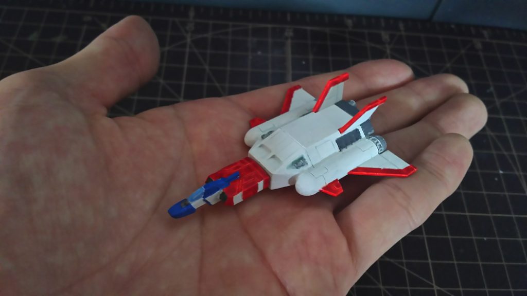 まぁでも手のひらサイズなので机の上に飾っておくのにちょうど良いかも