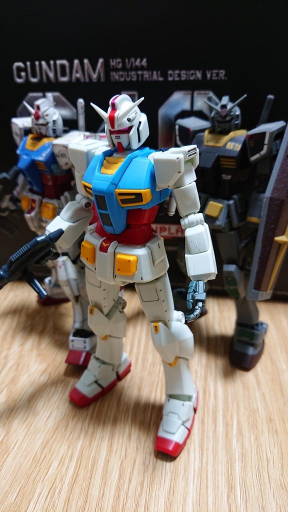 RGやHGUCなどと比べるとどうですかね？新たなデザイン。物語のガンダムではなく現代のガンダムって感じかな。