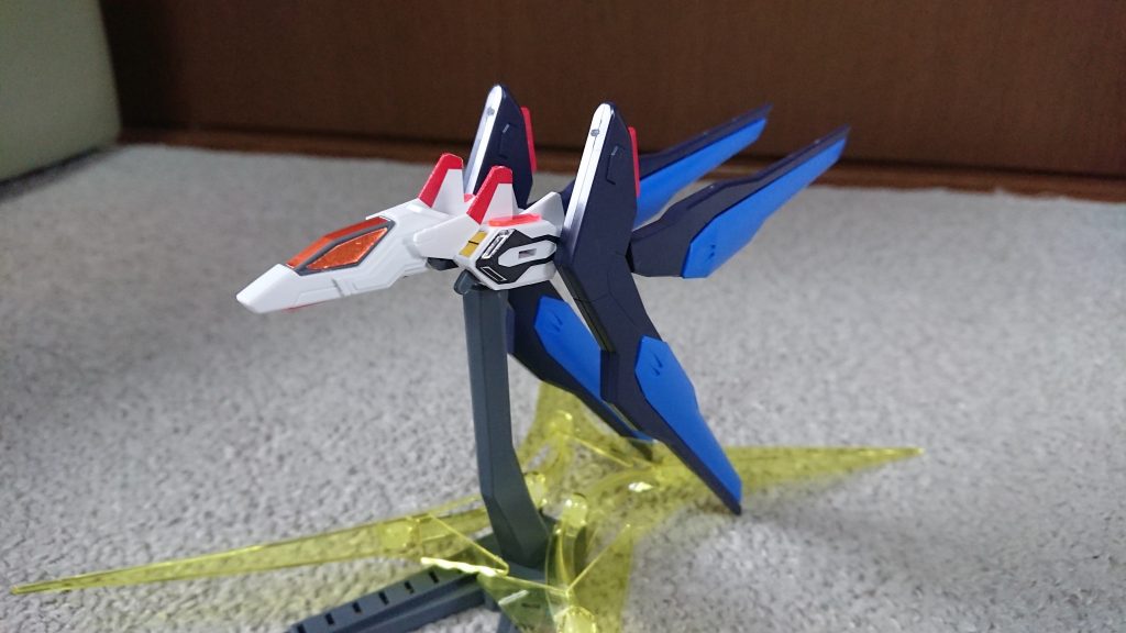 ユニバースブースターとストフリの羽根を合体させたふるばーにーあーんユニットです