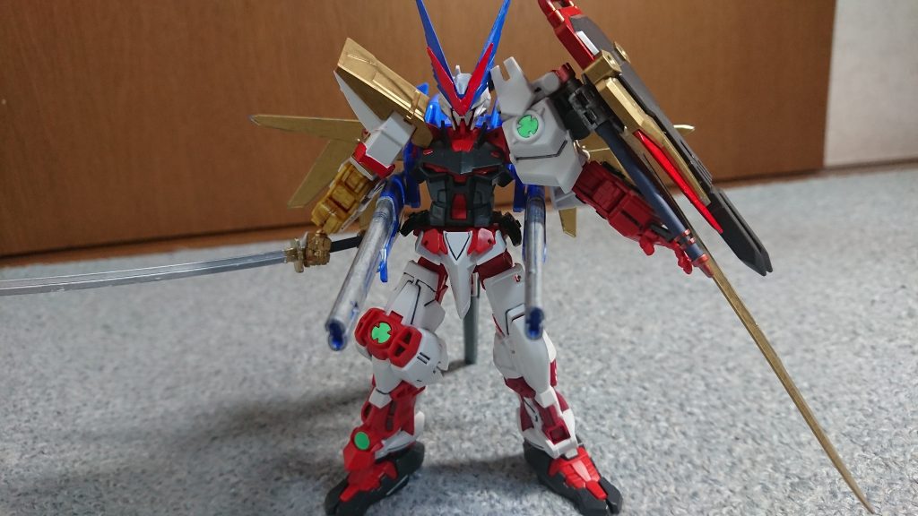 持って撃つのがメインなので背負うのはあんまりないです
てかそれ以前に背負えないです規格的に