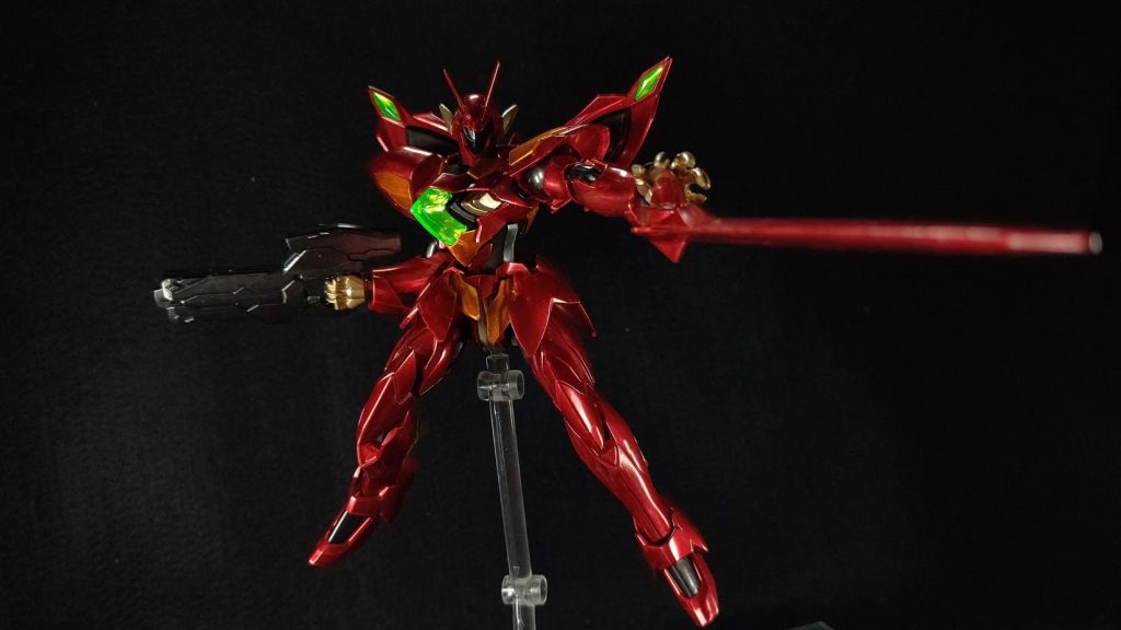 アクションポーズ③
ゼイドラソード!
ってこれ劇中で使いましたっけ?
うーん、尻尾をシグルブレイドにしたら強そう