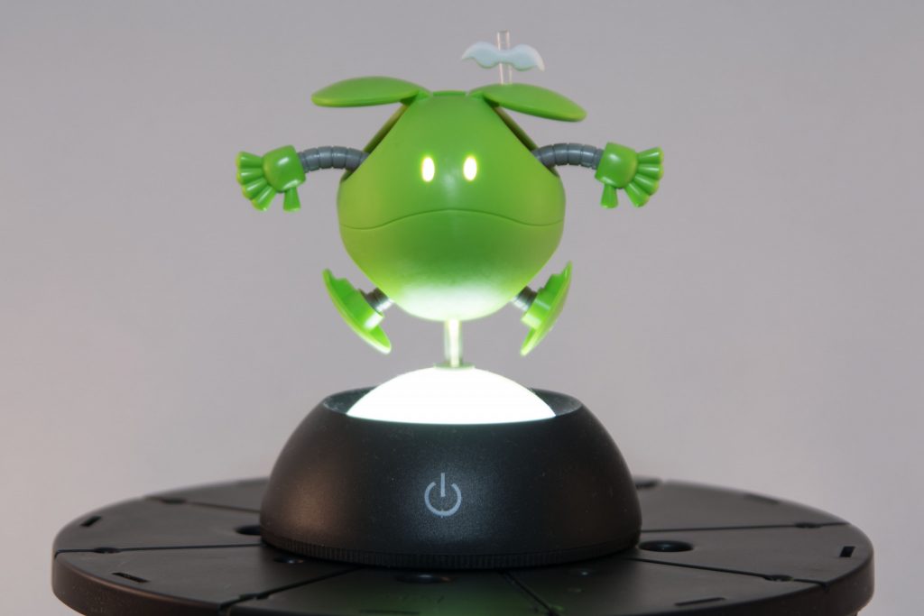 電源マークを指でタッチすると光るライト
ハロとライトを繋ぐパイプにピンバイスで穴あけてから透明なプラ棒入れてライトが通るようにしました。
最後まで見ていただきありがとうございました。