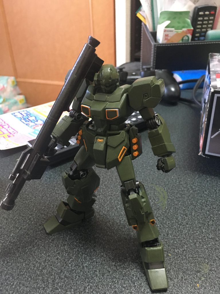 迷彩前のグリーンアーミーメン