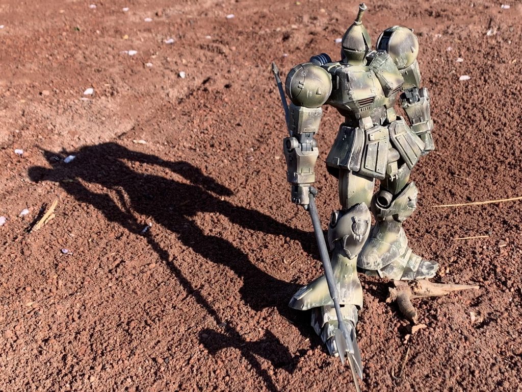 今作は屋外撮影もしてみました