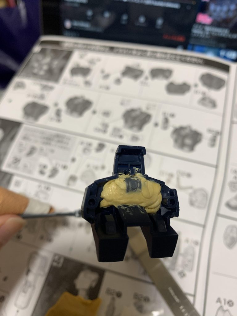 バックパックの3ミリジョイントですが、磨耗が怖かったので中身を削ってポリキャップを入れてあります。