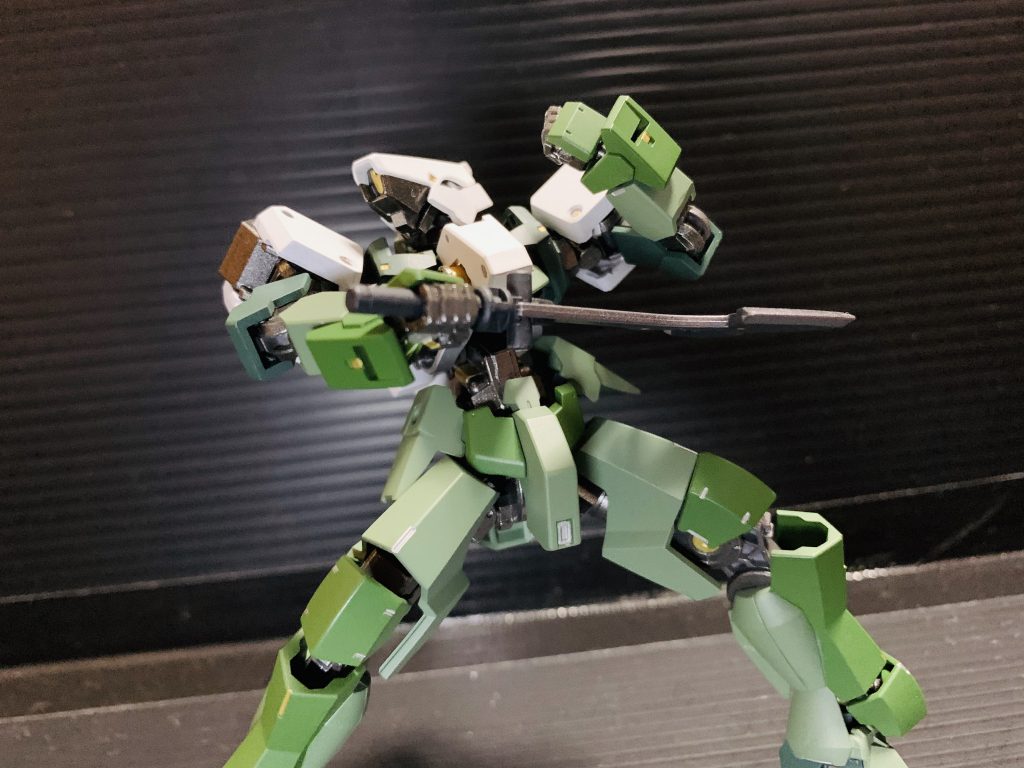 グレイズ改–6枚目/制作者：√銀龍 ﾁｰﾑGBH