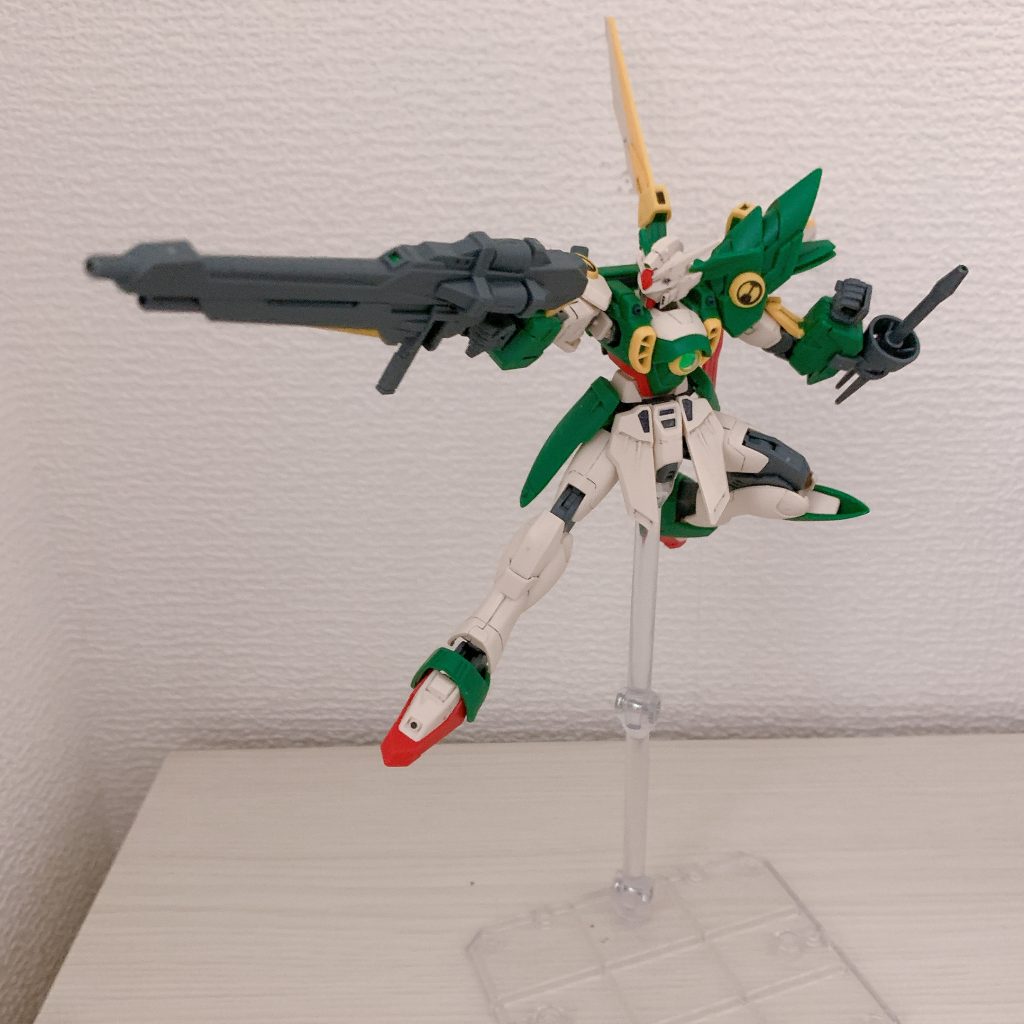 バスターライフルの黄色がうまく発色せず苦労しました(あまり見えない)