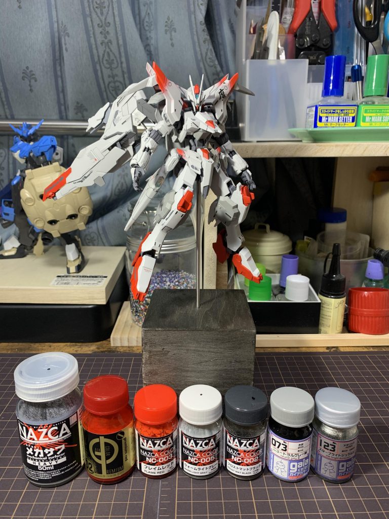 塗料です！

フレームはメカサブヘビィ、レッドは下地にフレイムレッドを塗ってからプレミアムレッドで塗装しています。

ご覧いただきありがとうございました( •̀ᴗ•́ )/