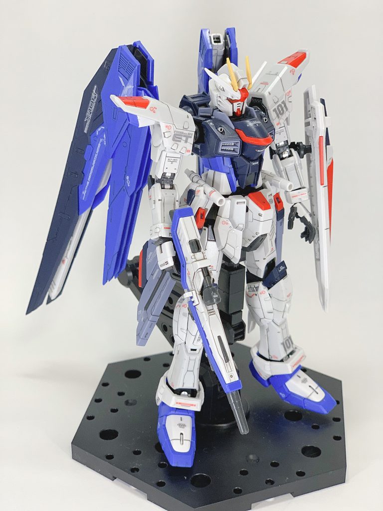 RGフリーダムガンダム【墨入れ、部分塗装】–2枚目/制作者：@praZo001