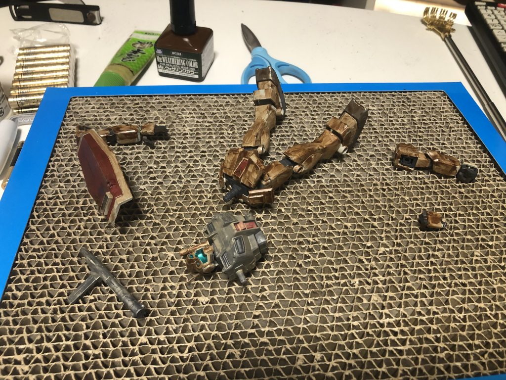 ウォッシングは初めてでしたが、やってる最中は「大丈夫かこれ…」と不安しかなかったです。

とりあえずスジボリはまだまだですが、今後も色々試してみようと思います！