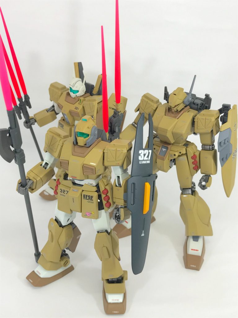 オマケです。以前投稿した各小隊のストライカーを集めてみました。全機肩をジムストにしてます。(^^)オマケと言ってますが実はこれがやりたかったんですよね〜(^ω^)