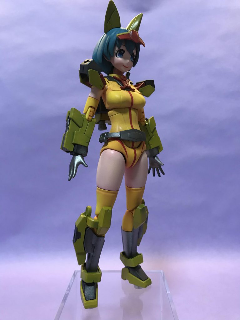 ソールにマグネットを仕込んであるので安彦立ちもできます