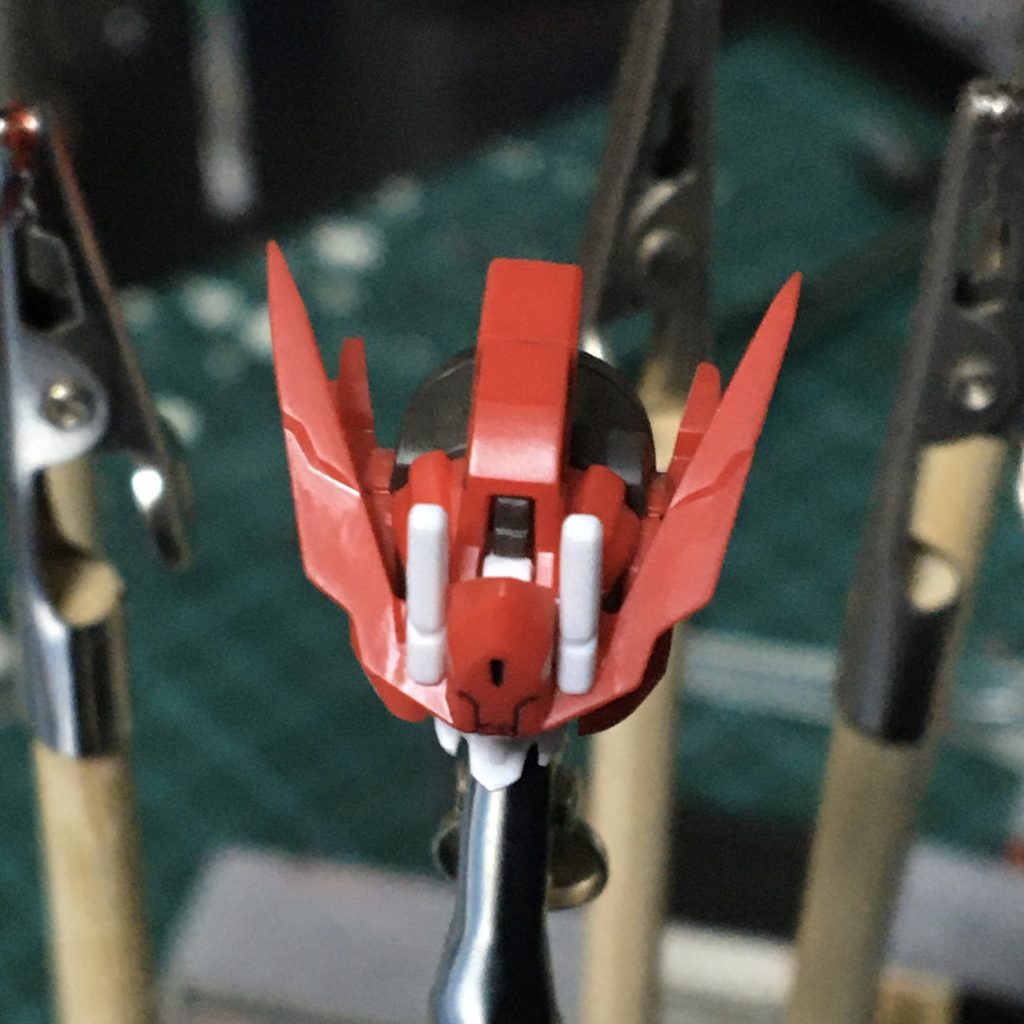 制作工程：頭部アンテナ等をシャープ化。