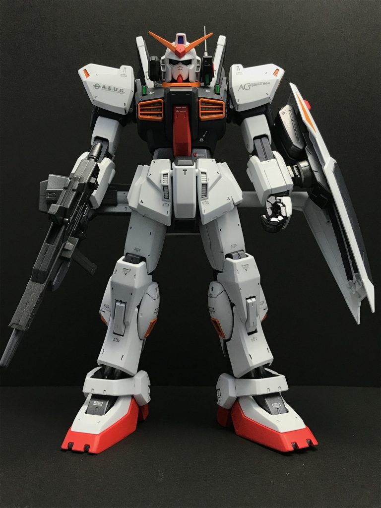 デカールも取説の指示通りです。シールドの取り付けパーツは多少改造しました。