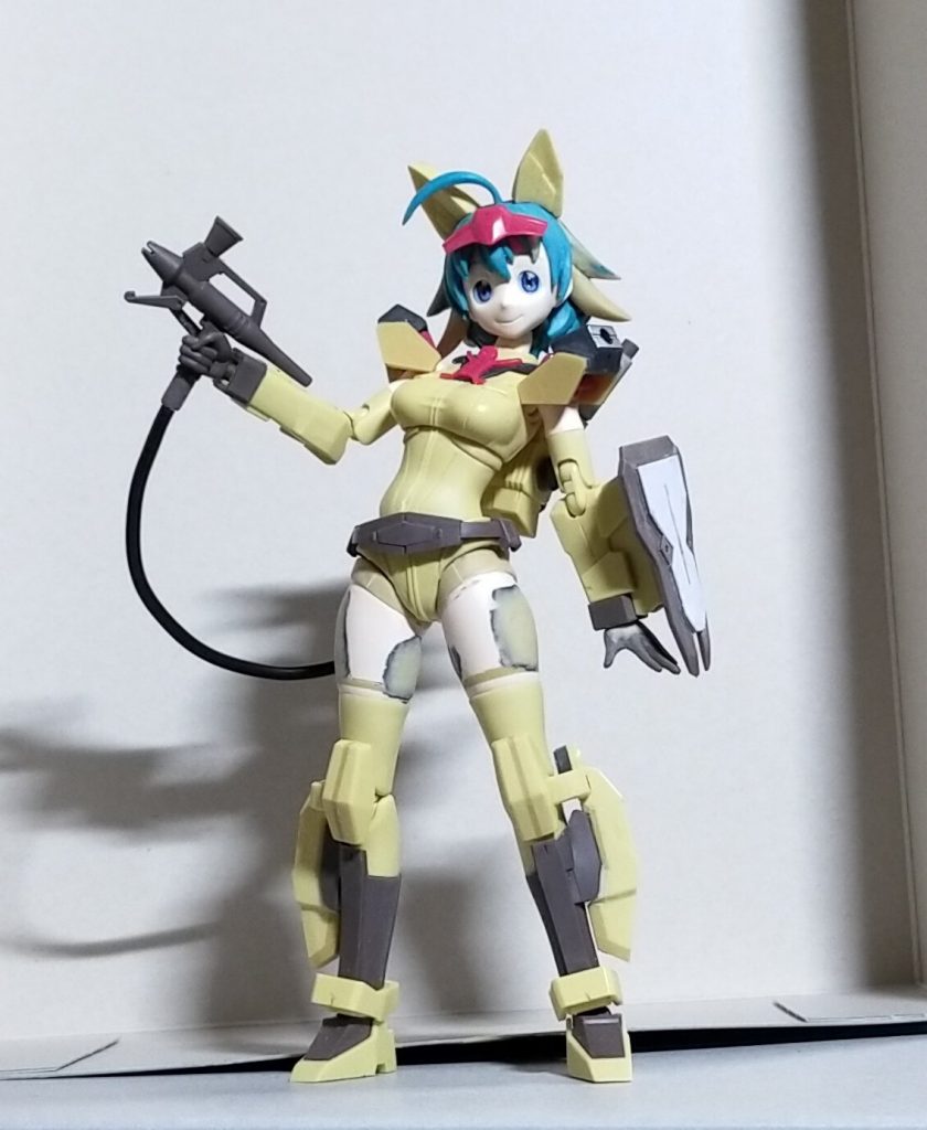 ■塗装前
頭部の形状変更。狐耳の接続を前髪に変更
前腕の形状変更
股関節まわりの大幅変更。腰関節をボールジョインとに変更
Dセパレータシールドをプラ板でボリュームアップ
脚部装甲が小さく感じたので幅増し
つま先を延長
製作中の写真全然取ってなかった_('、3」 ∠ )_