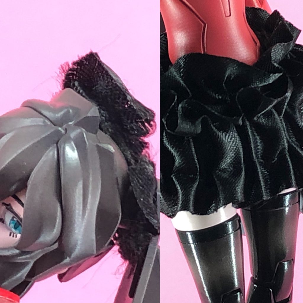 スカートやツインテールのリボンは、100均で購入したサテンのアームバンドを加工して取り付けました。