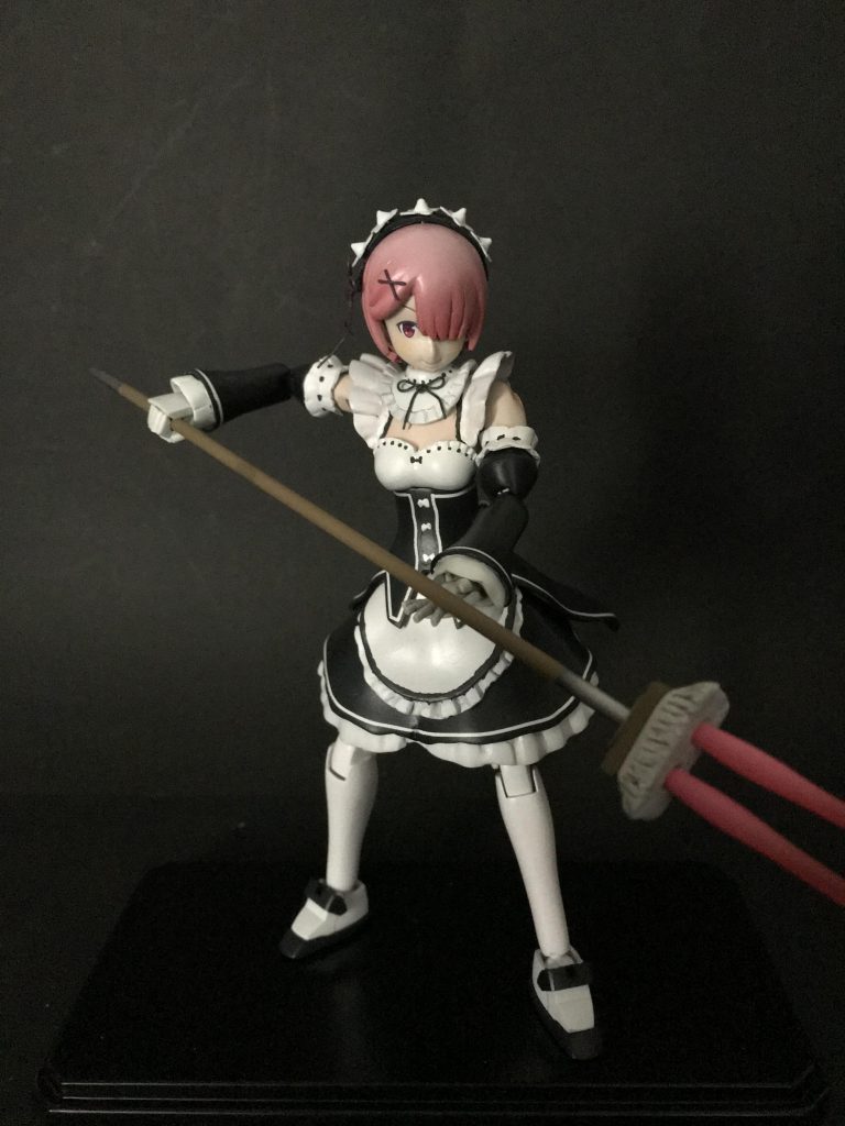 モップ部分からビームサーベル展開。