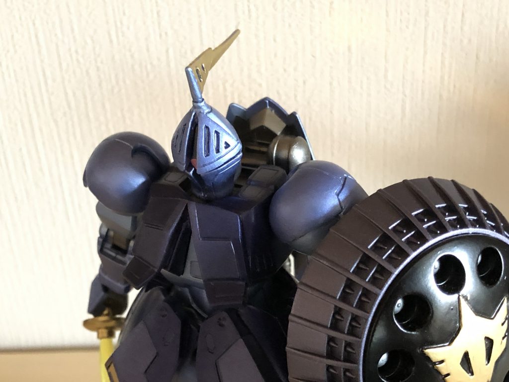 俯瞰。モノアイはツインアイも考えましたが単眼のほうがしっくりくるので単眼にしました。