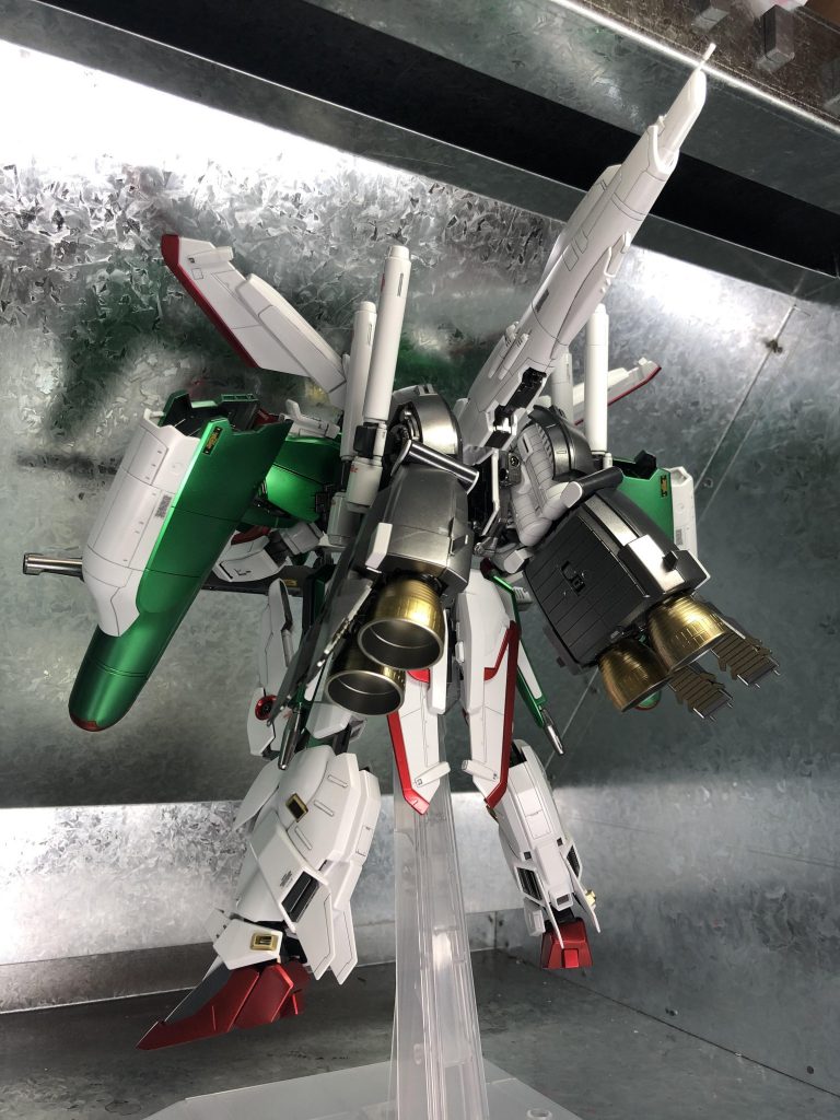 バーニアは何となくゴールドで！