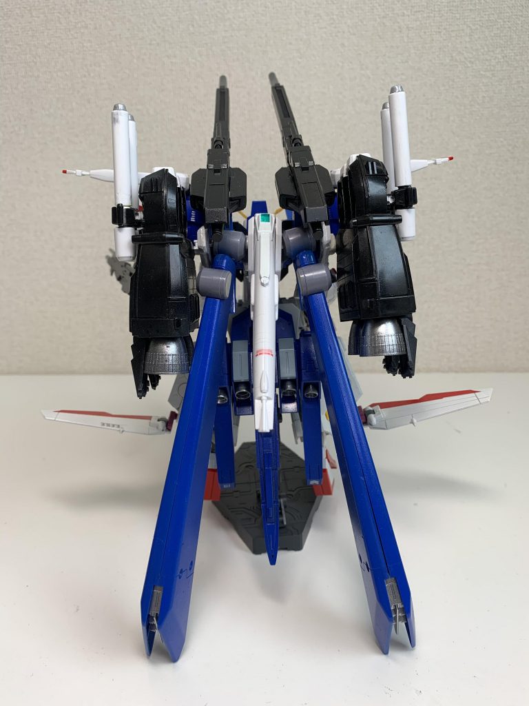 バック
全てのブースターは敵から逃げる為の物。