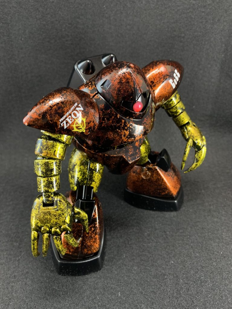 ラップ塗装って、面白いですね。
すごく簡単に出来て、ガラっと印象が変わる。
なんていうか高級感?みたいなものも出ますしね。
他の機体でもやってみたいな〜。