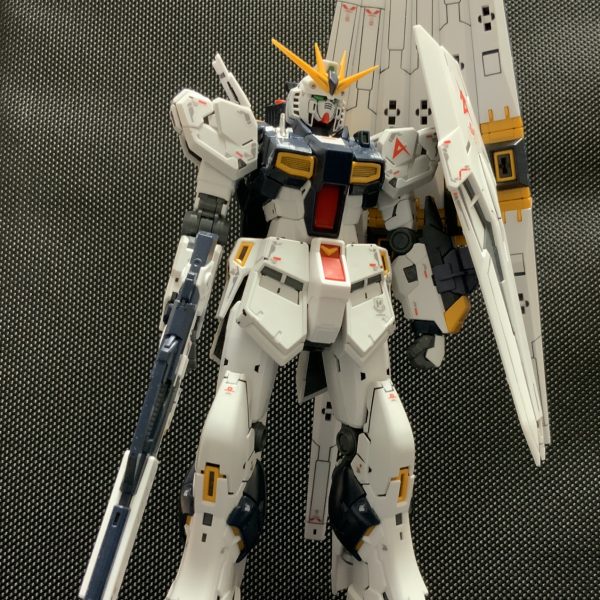 RG 1/144 RX-93 νガンダム